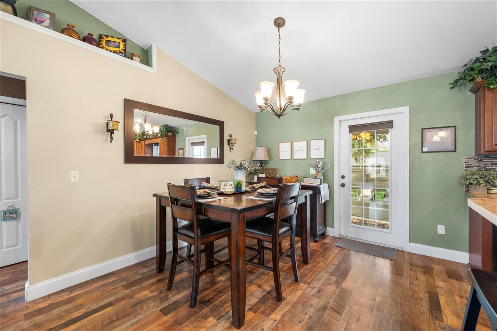 COTTAGES OF COUNTRY WAY - Residential