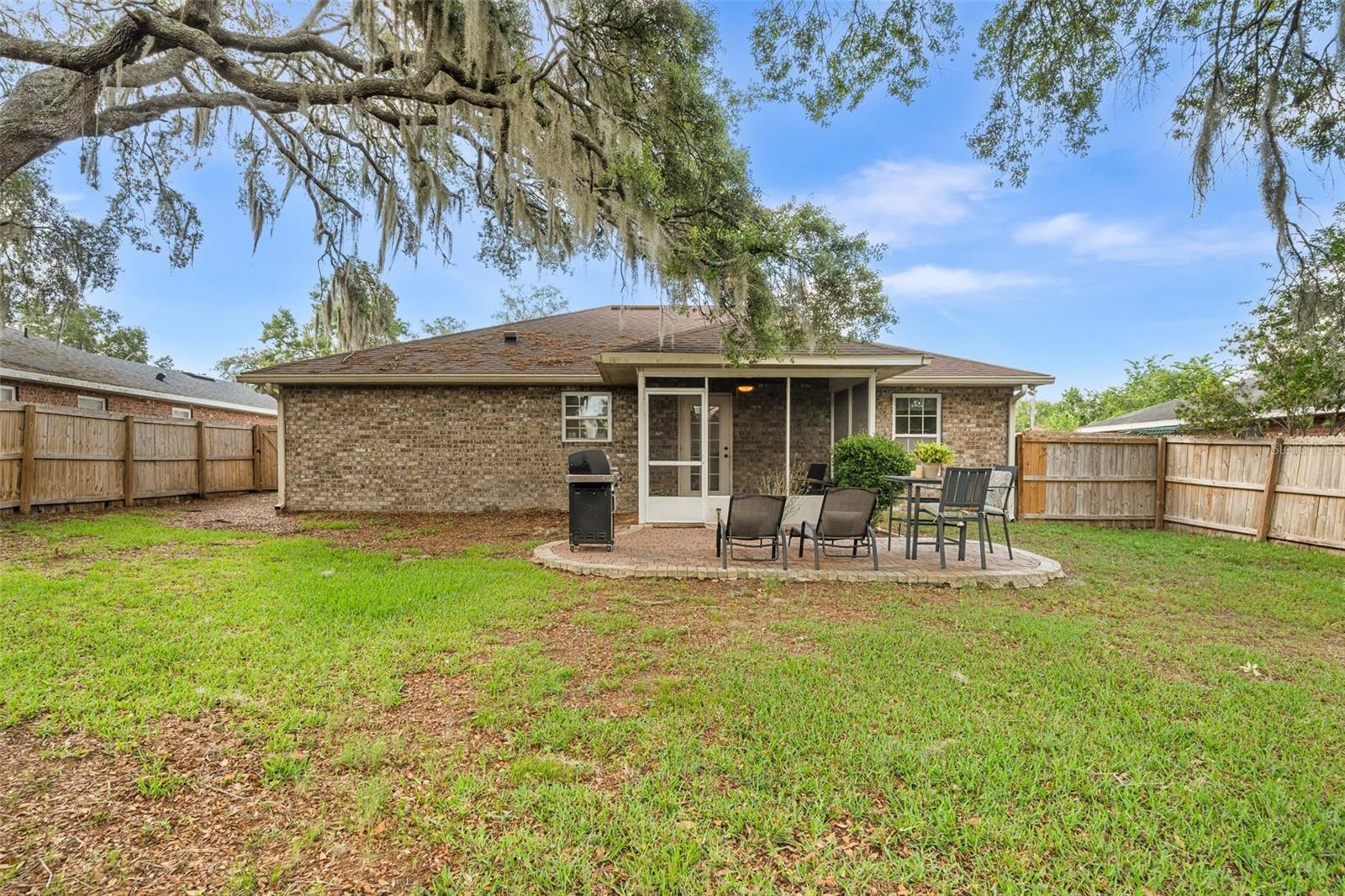 COTTAGES OF COUNTRY WAY - Residential