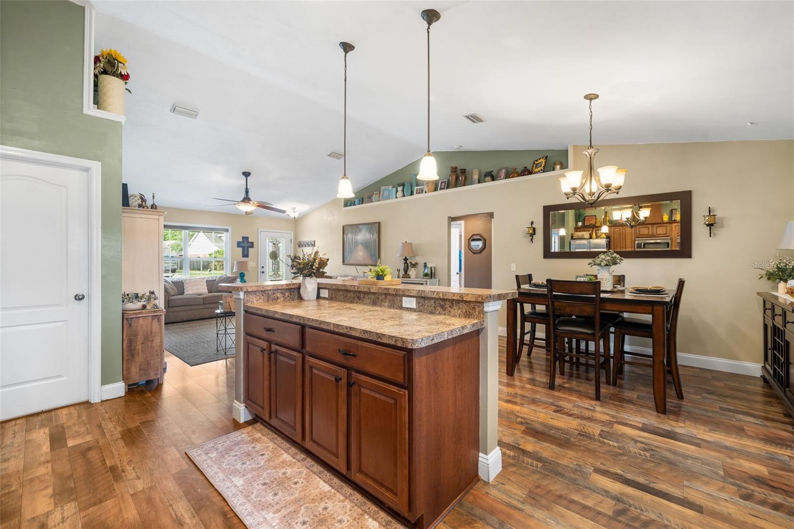 COTTAGES OF COUNTRY WAY - Residential