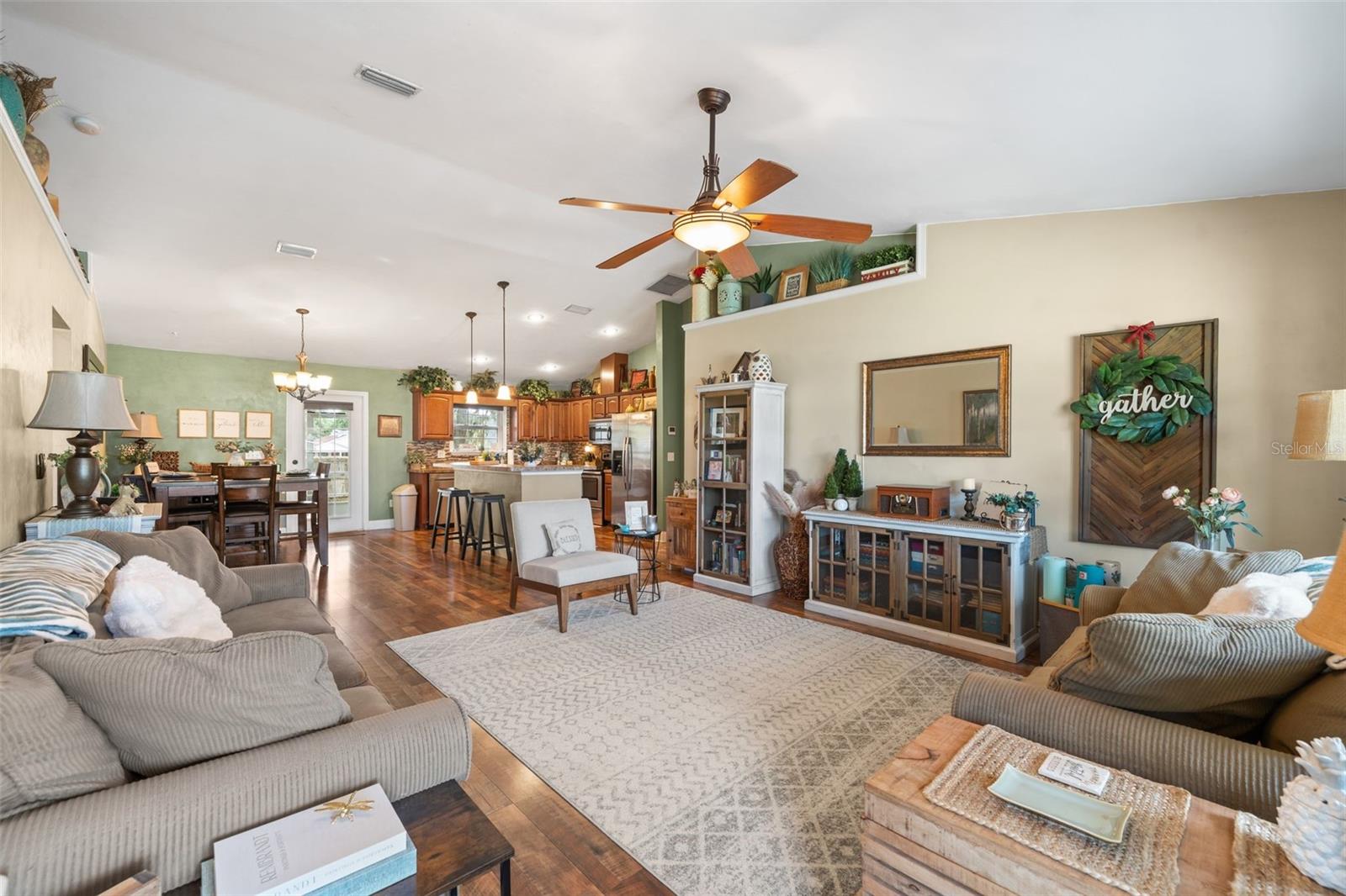 COTTAGES OF COUNTRY WAY - Residential