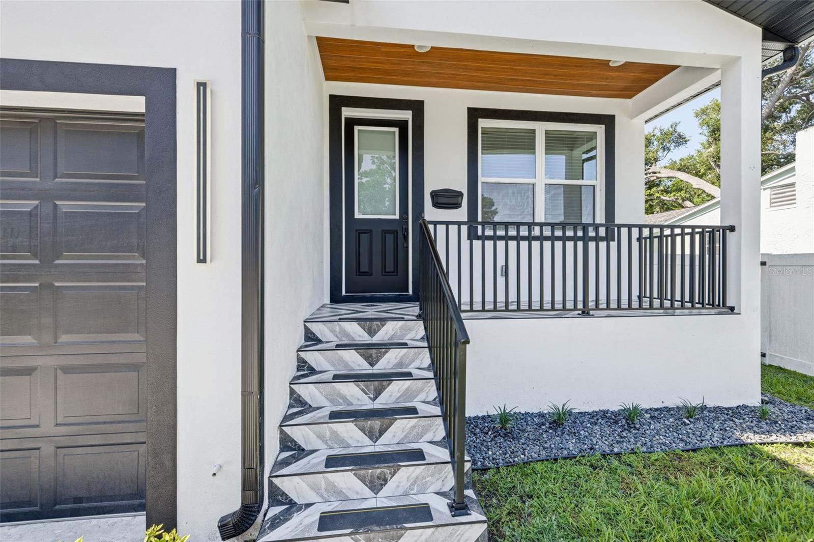 BAYVIEW TERRACE ROY SCOTTS - Residential