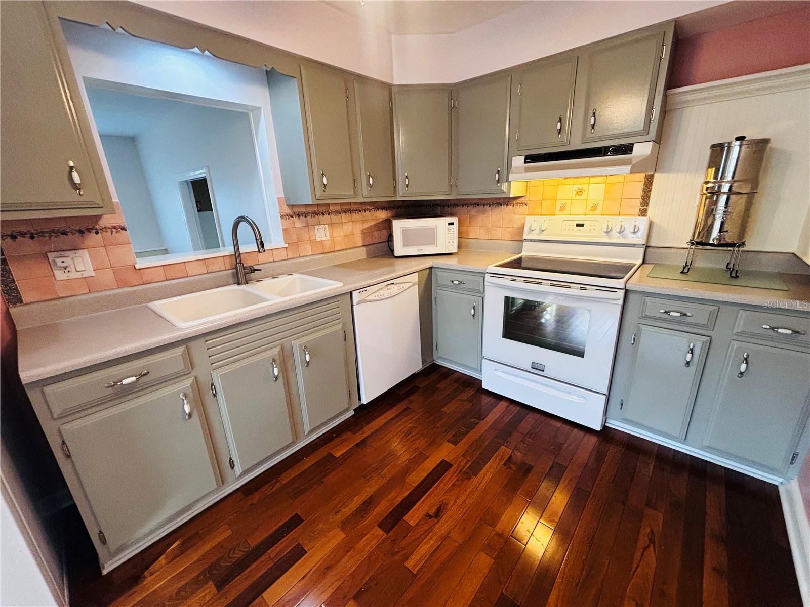 BURNSIDE A J - Residential