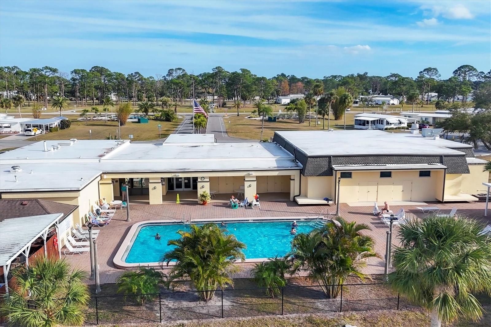 HOLIDAY PARK - Residential