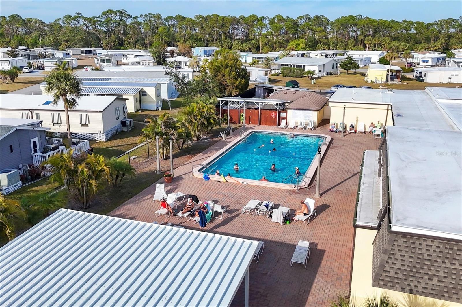 HOLIDAY PARK - Residential