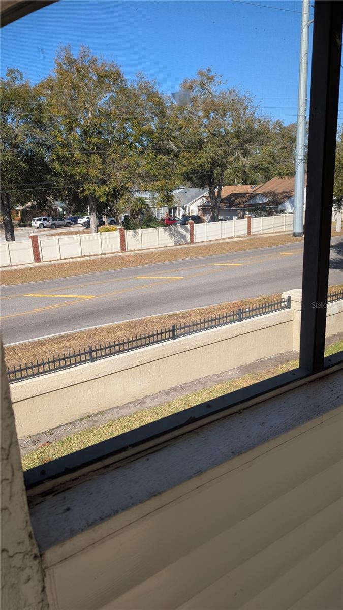 CENTRE COURT CONDO 03 PH 01 - Residential Lease