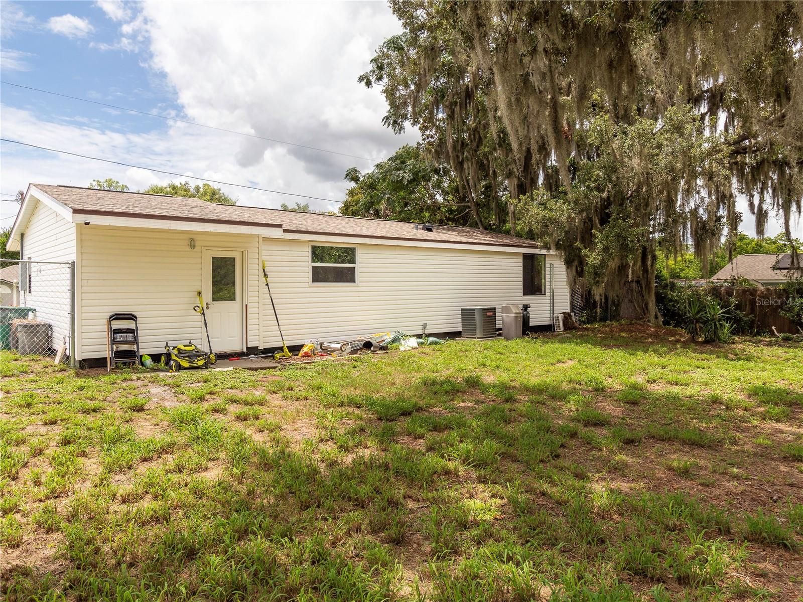 PLANTATION ESTATES UNIT 02 - Residential