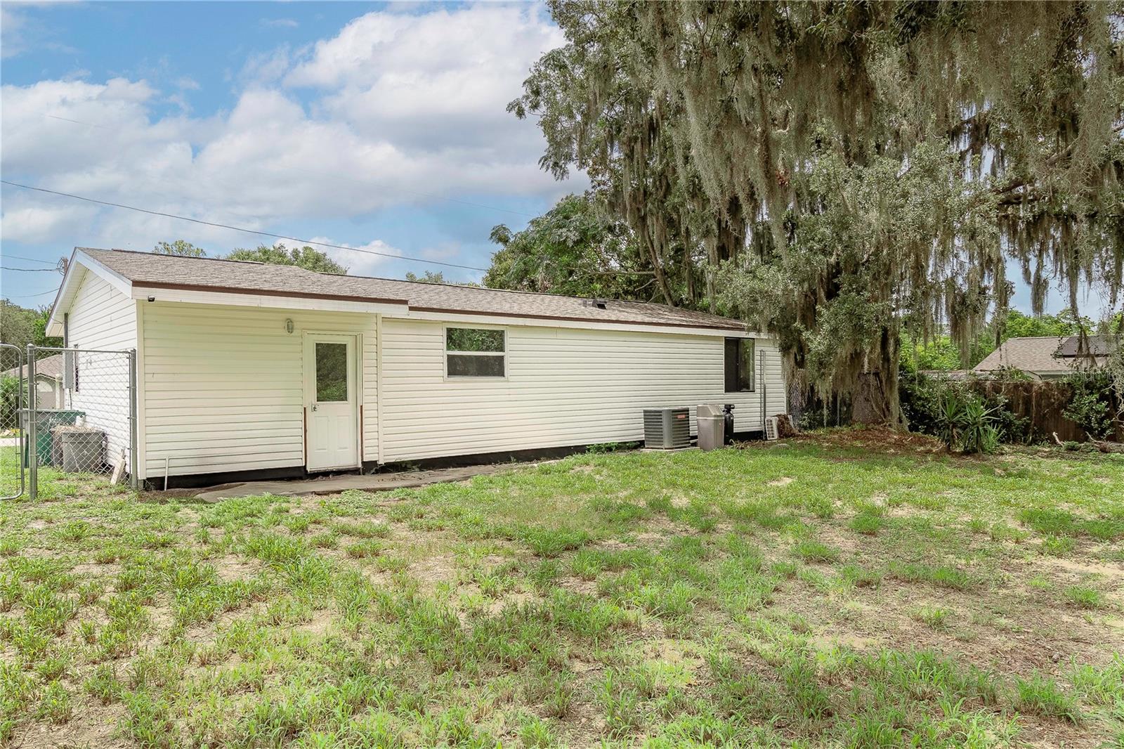 PLANTATION ESTATES UNIT 02 - Residential