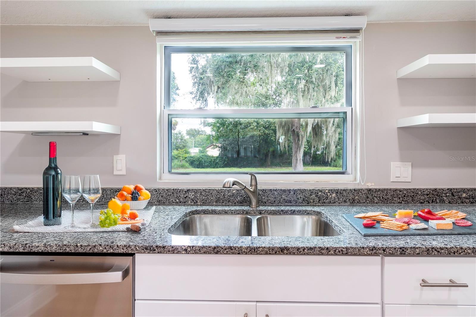 PLANTATION ESTATES UNIT 02 - Residential