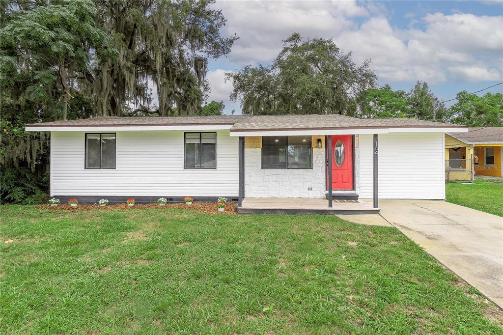 Photo of 144 Delespine Drive, Debary, FL 32713 (MLS # V4943711)