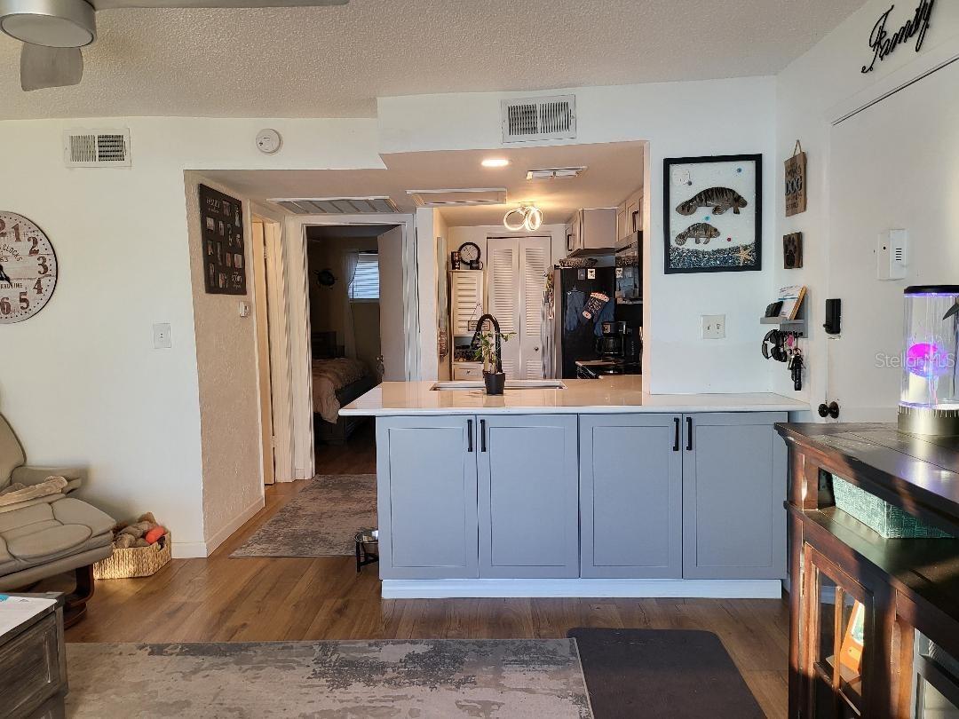 SANDY COVE - Residential