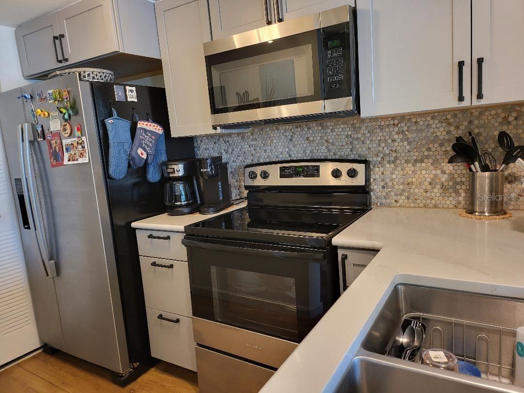 SANDY COVE - Residential