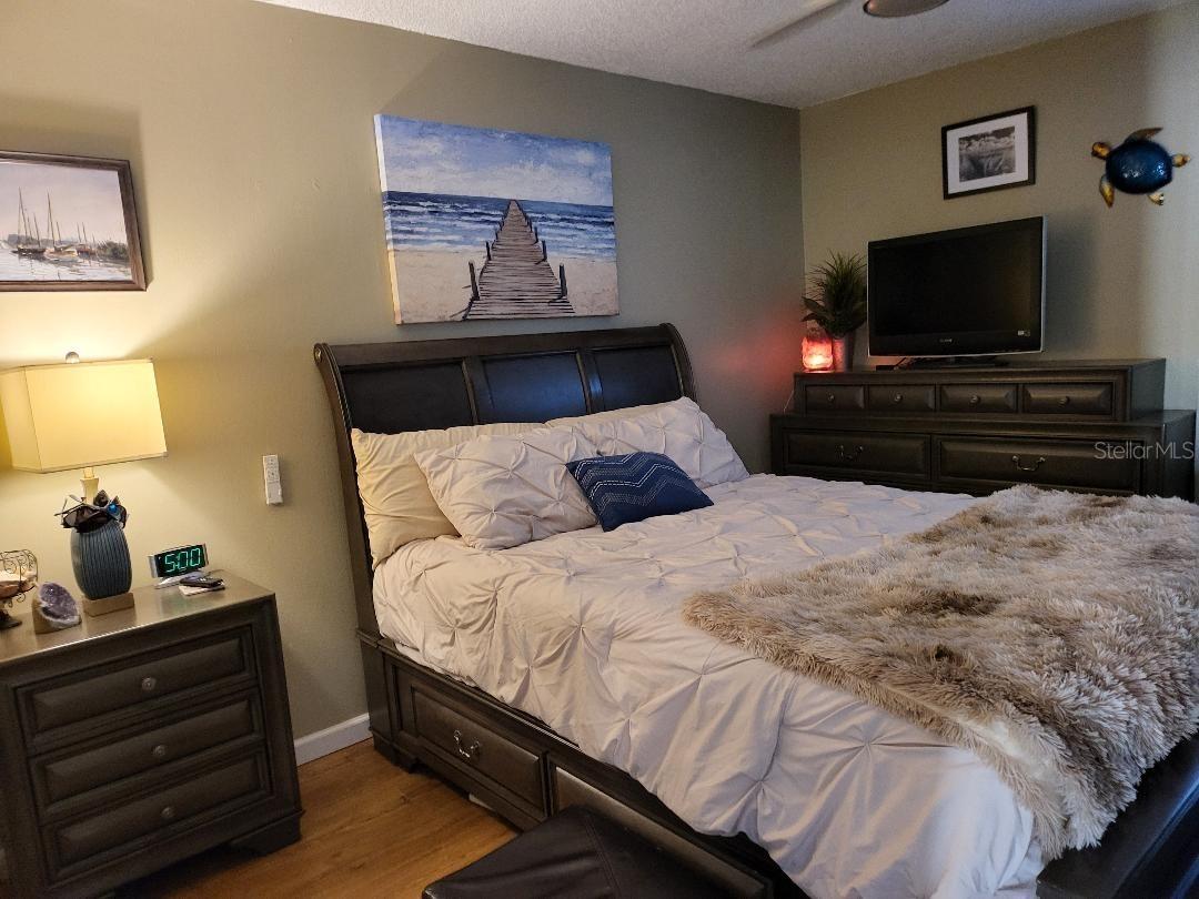 SANDY COVE - Residential