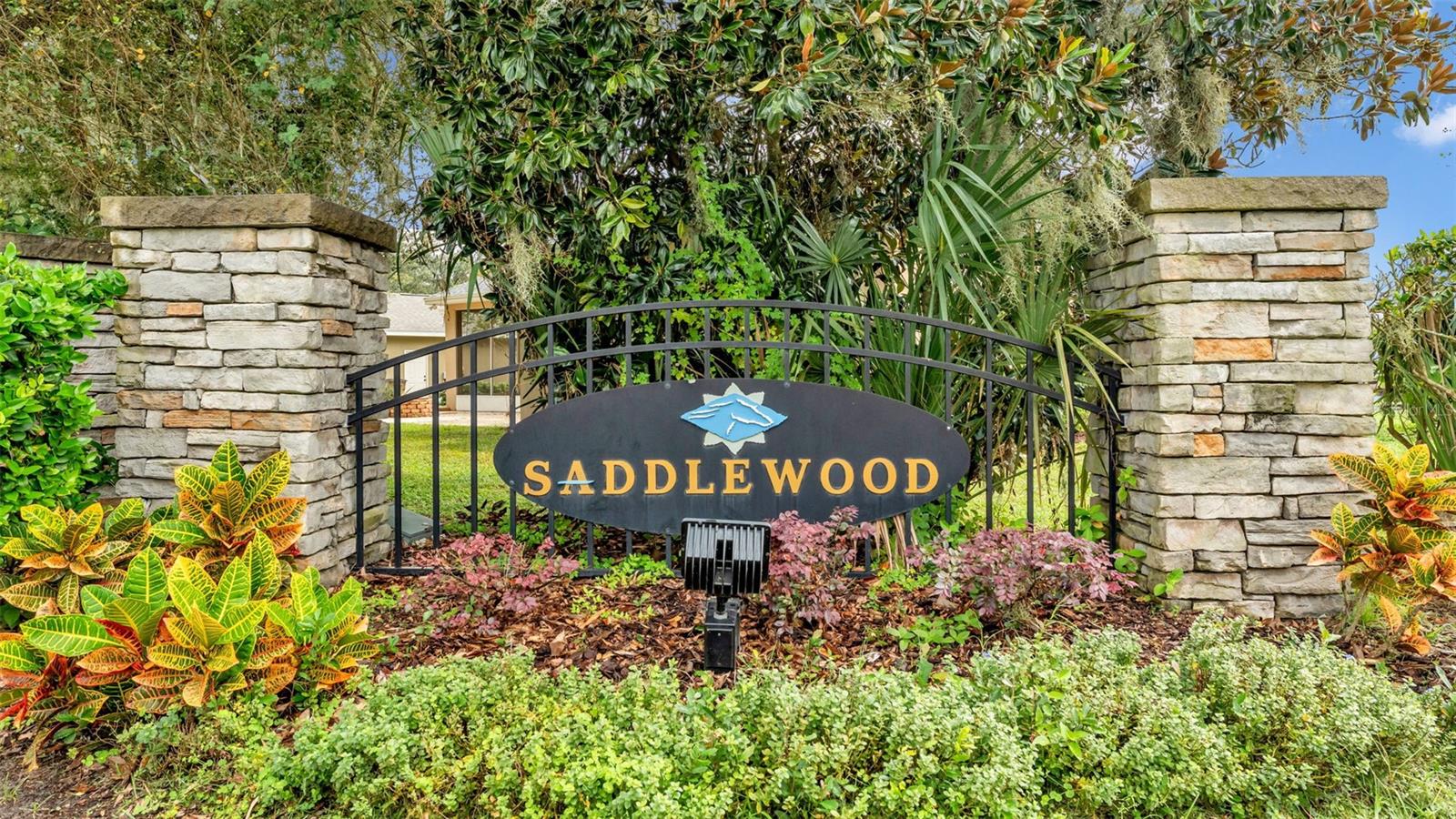 SADDLEWOOD - Residential