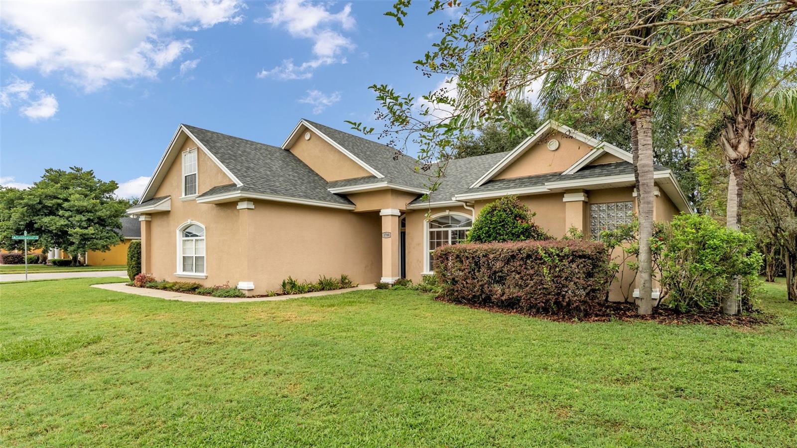 SADDLEWOOD - Residential