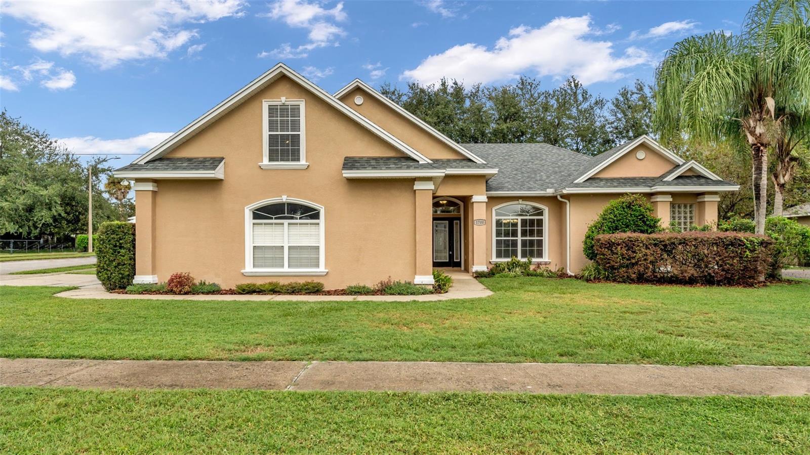 SADDLEWOOD - Residential