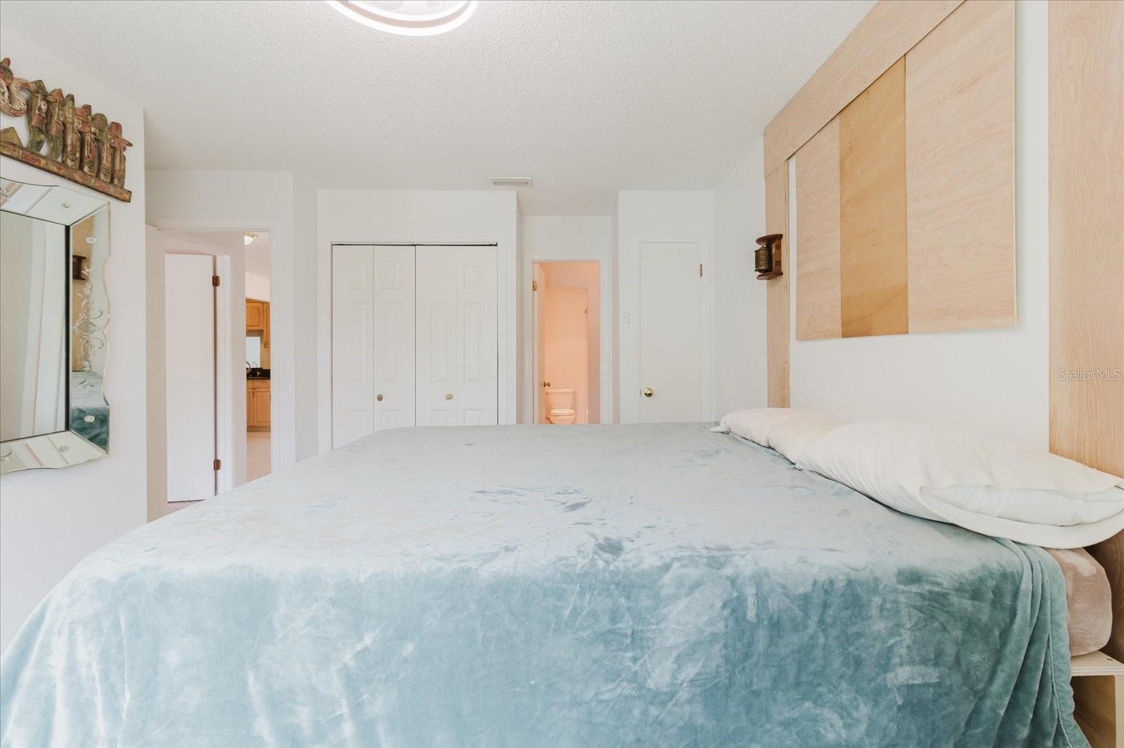 MOORINGS THE CONDO - Residential