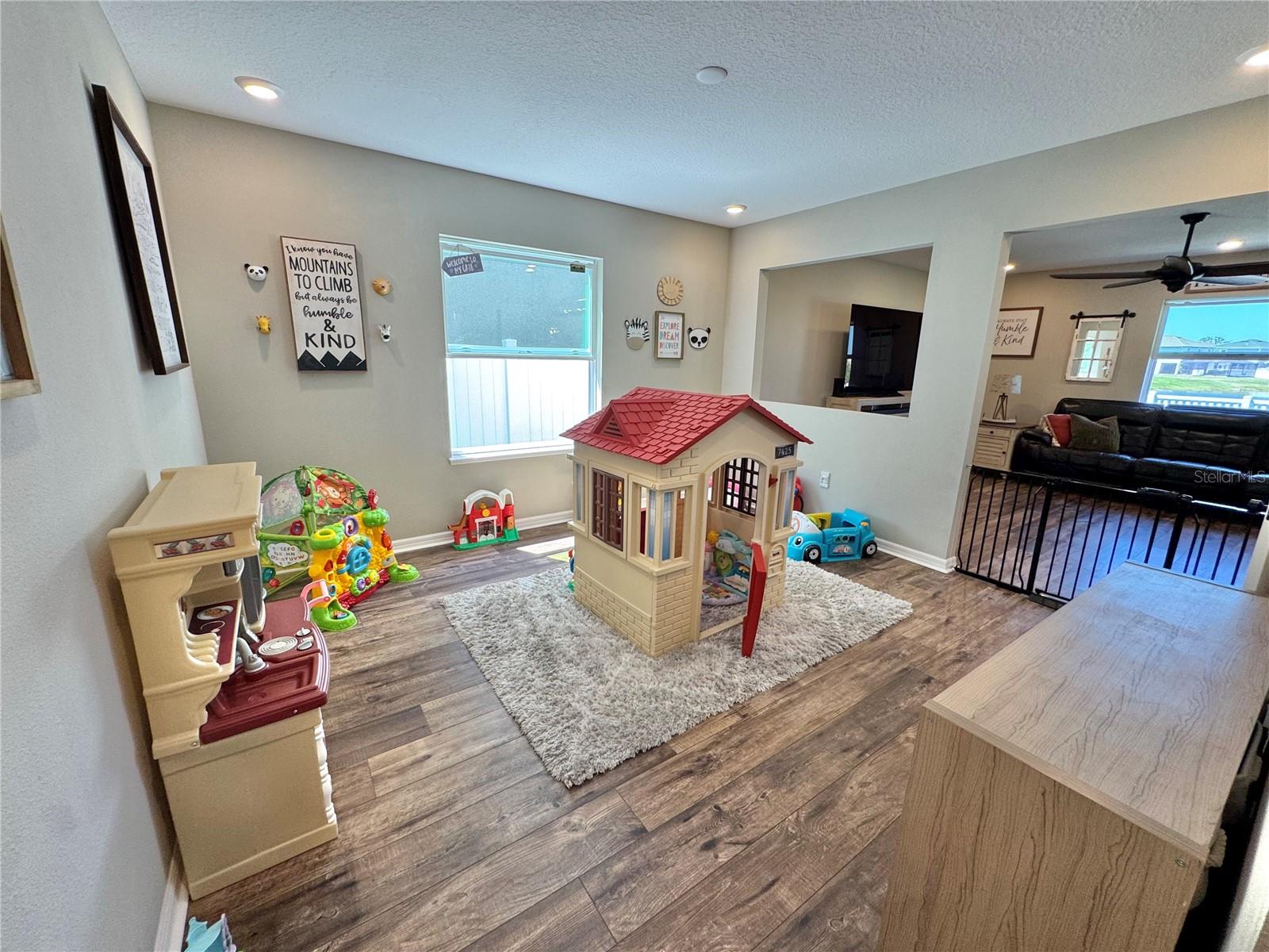 WILLOW WALK PH IIF & IIG - Residential