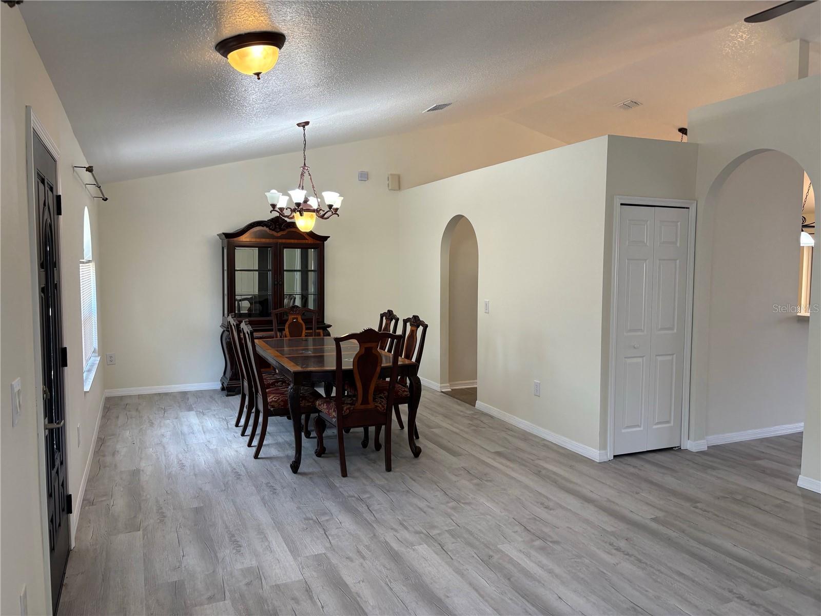 CASCADES PARK PH 01 02 03 - Residential Lease