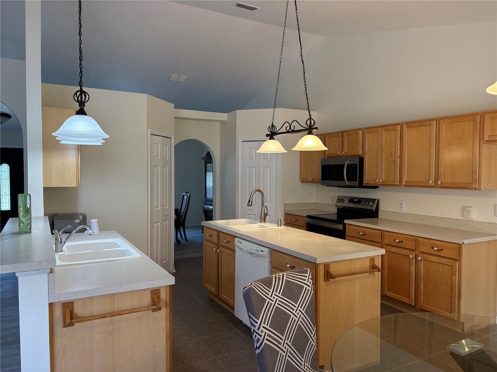 CASCADES PARK PH 01 02 03 - Residential Lease