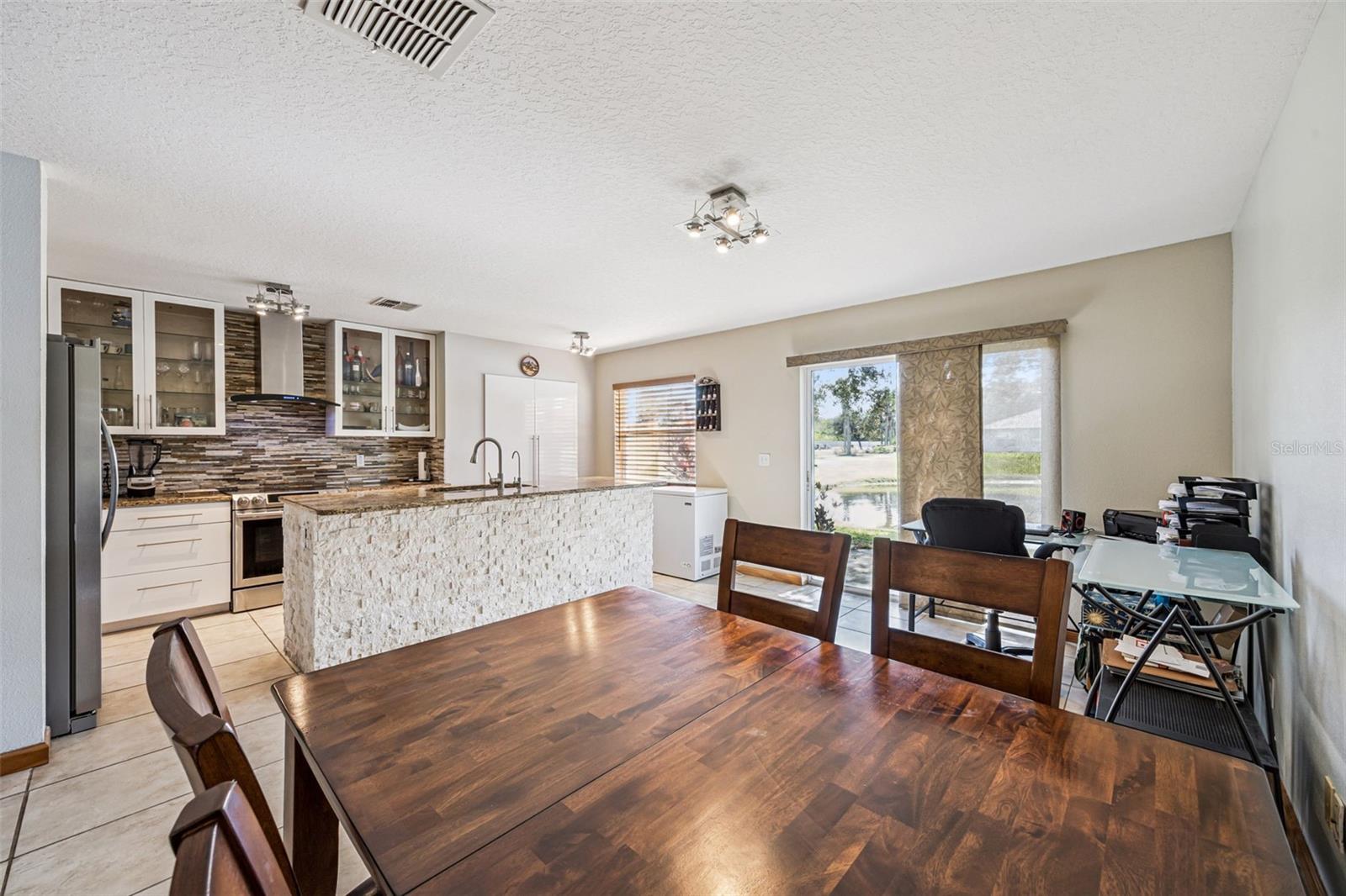 OAKCREST/SOUTHMEADOWPH N - Residential