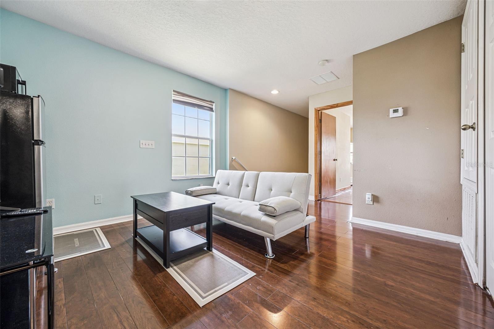 OAKCREST/SOUTHMEADOWPH N - Residential