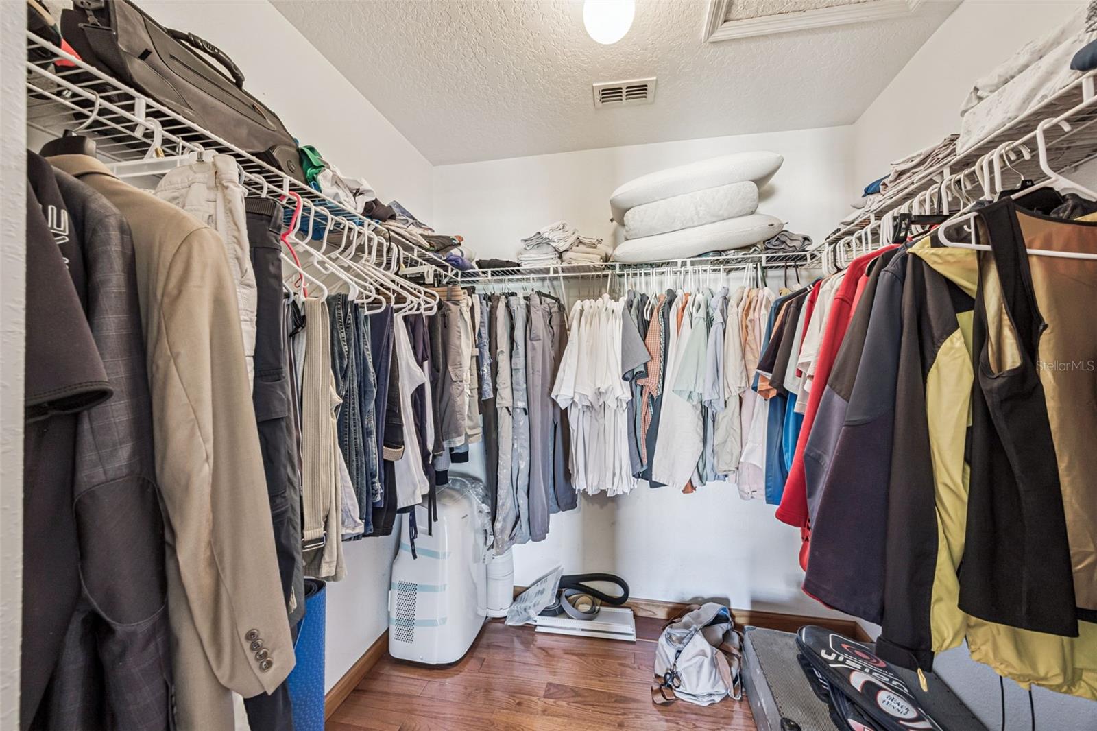 OAKCREST/SOUTHMEADOWPH N - Residential