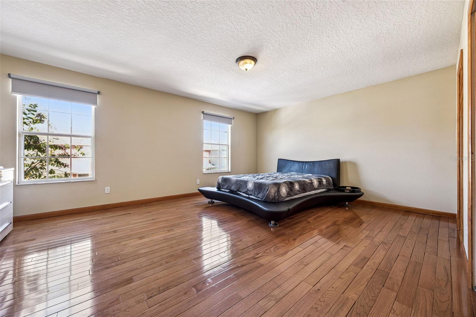 OAKCREST/SOUTHMEADOWPH N - Residential