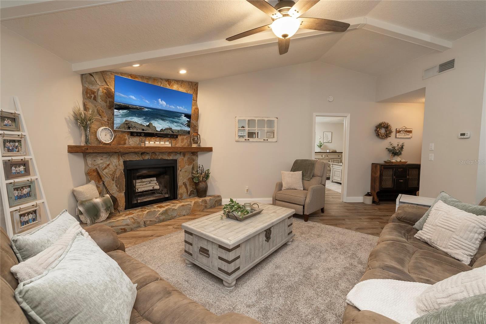 3438 HYDE PARK DRIVE