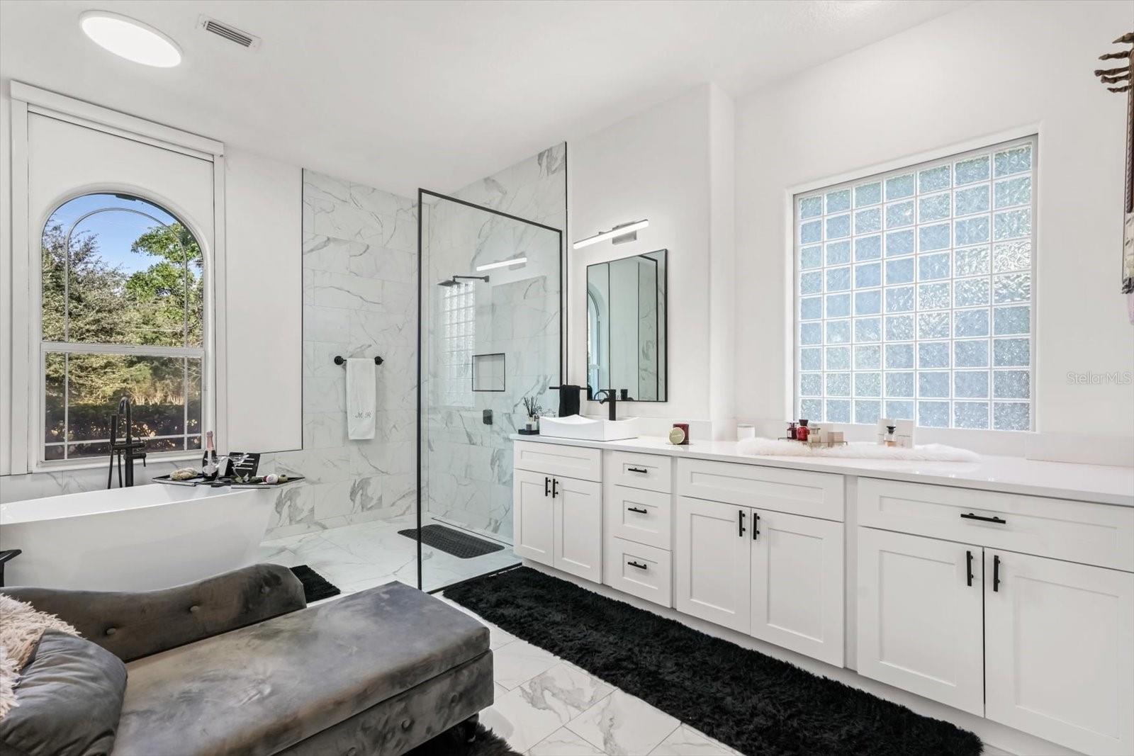 CYPRESS ISLE - Residential