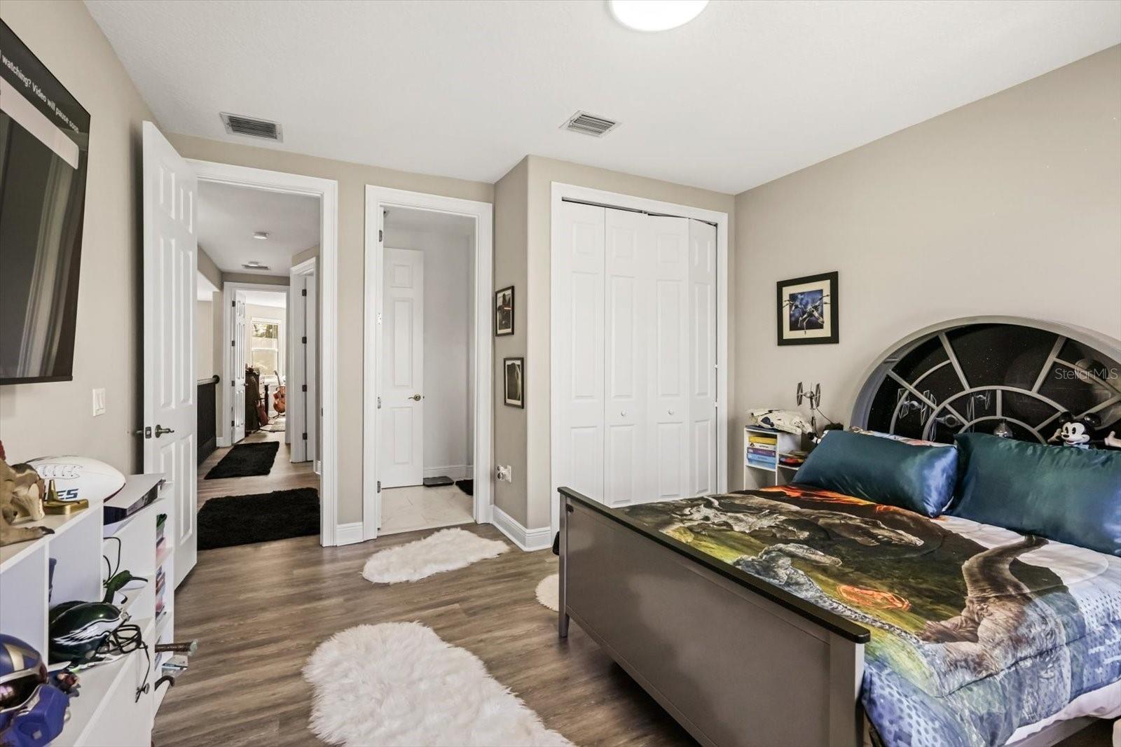 CYPRESS ISLE - Residential