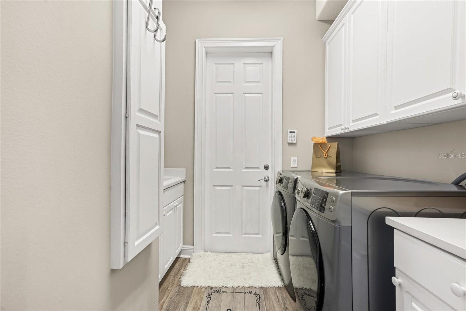 CYPRESS ISLE - Residential