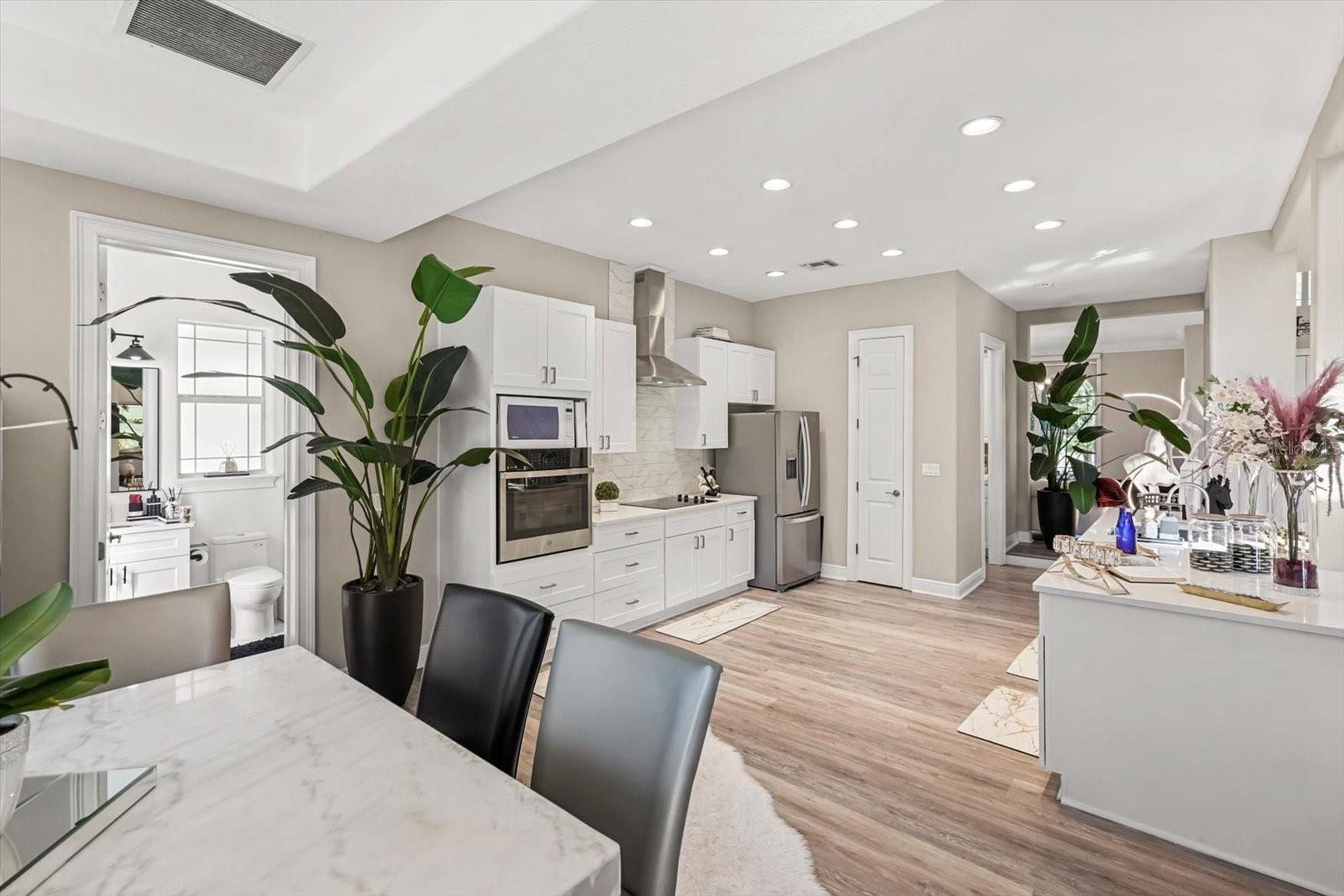 CYPRESS ISLE - Residential