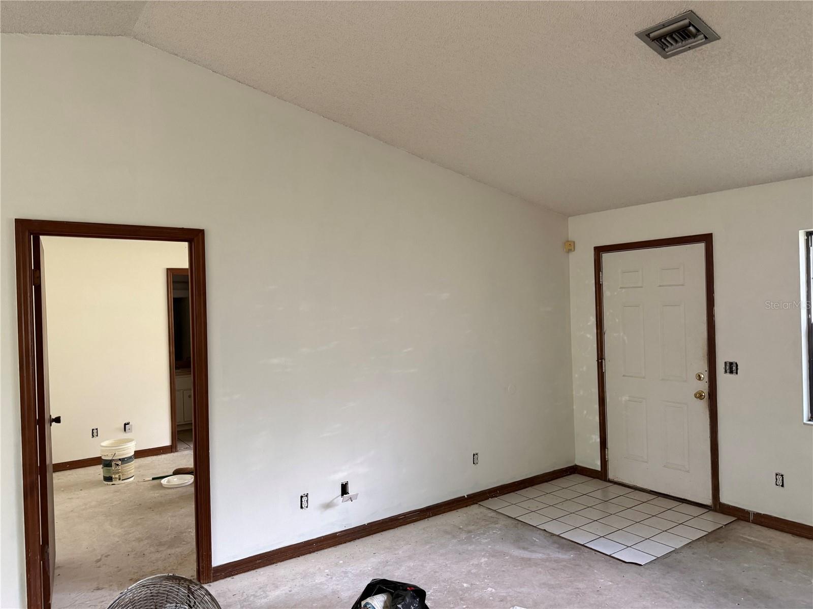 3625 NE 18TH COURT