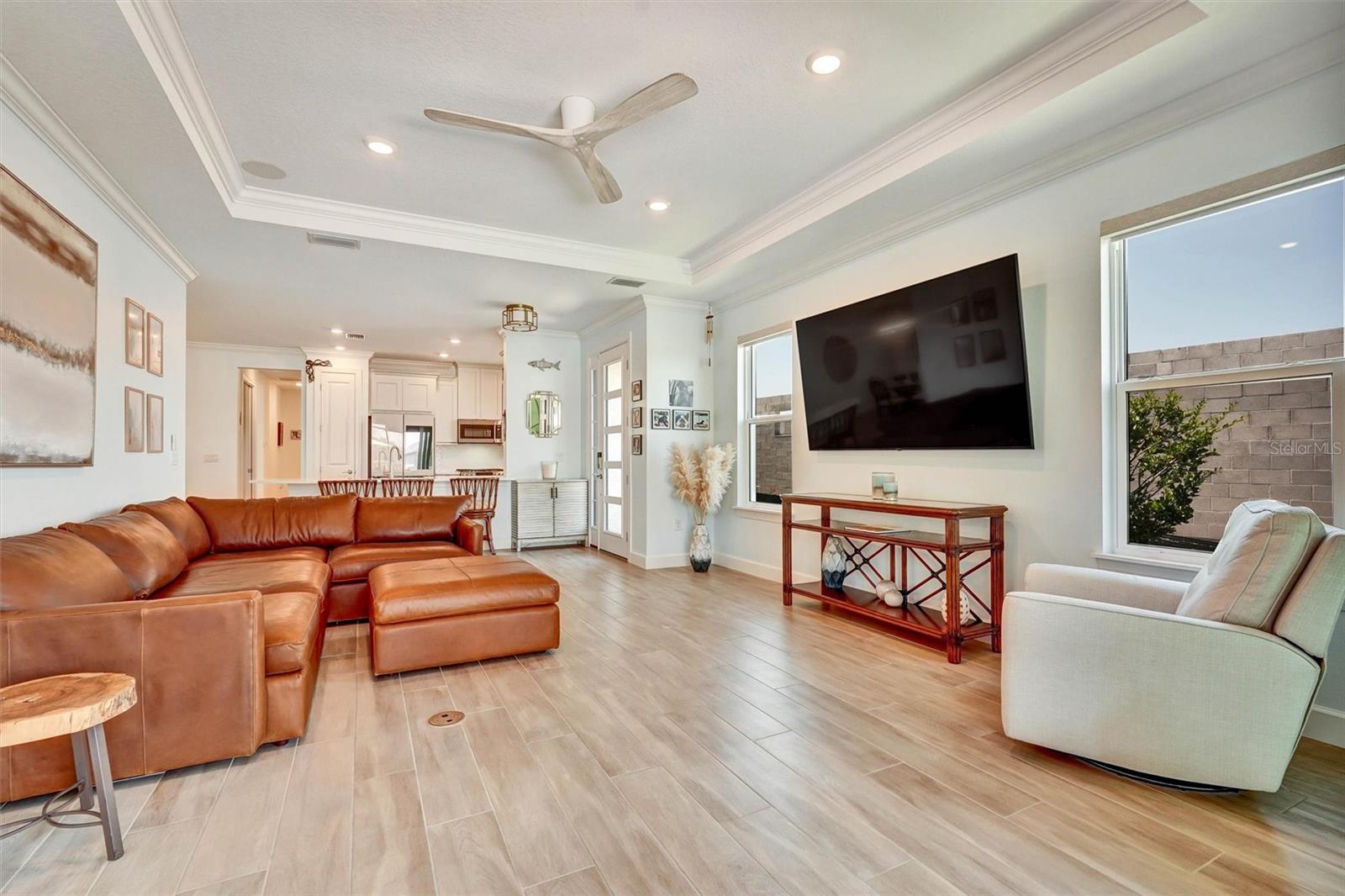 AZARIO ESPLANADE PH II SUBPH C-O - Residential