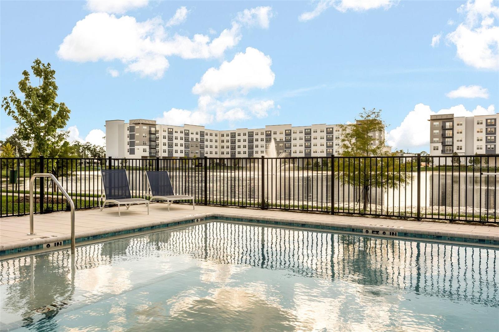 Casas a venda 2 - Jen Dantas 5591 MILLENIA PARK BOULEVARD 209