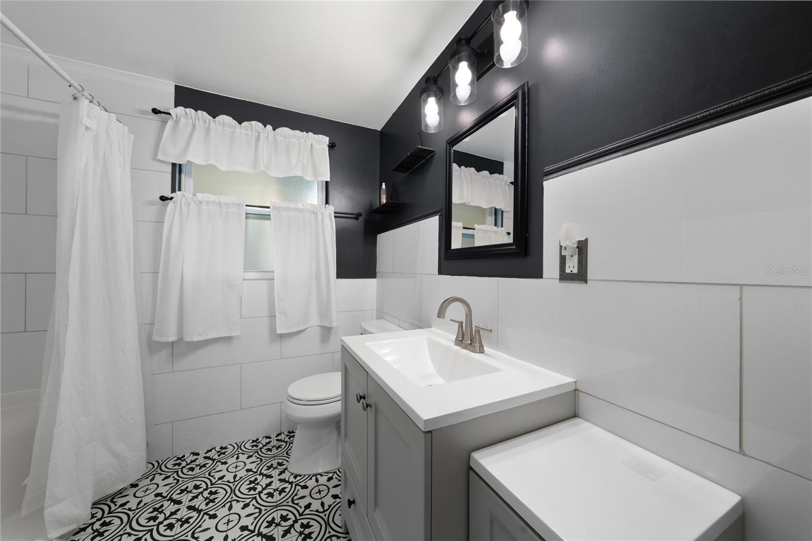 VALENCIA VILLAS - Residential