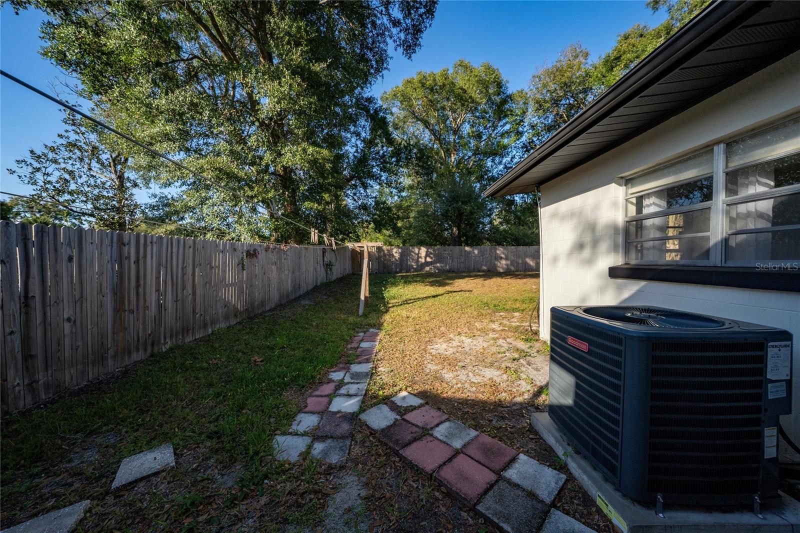 VALENCIA VILLAS - Residential