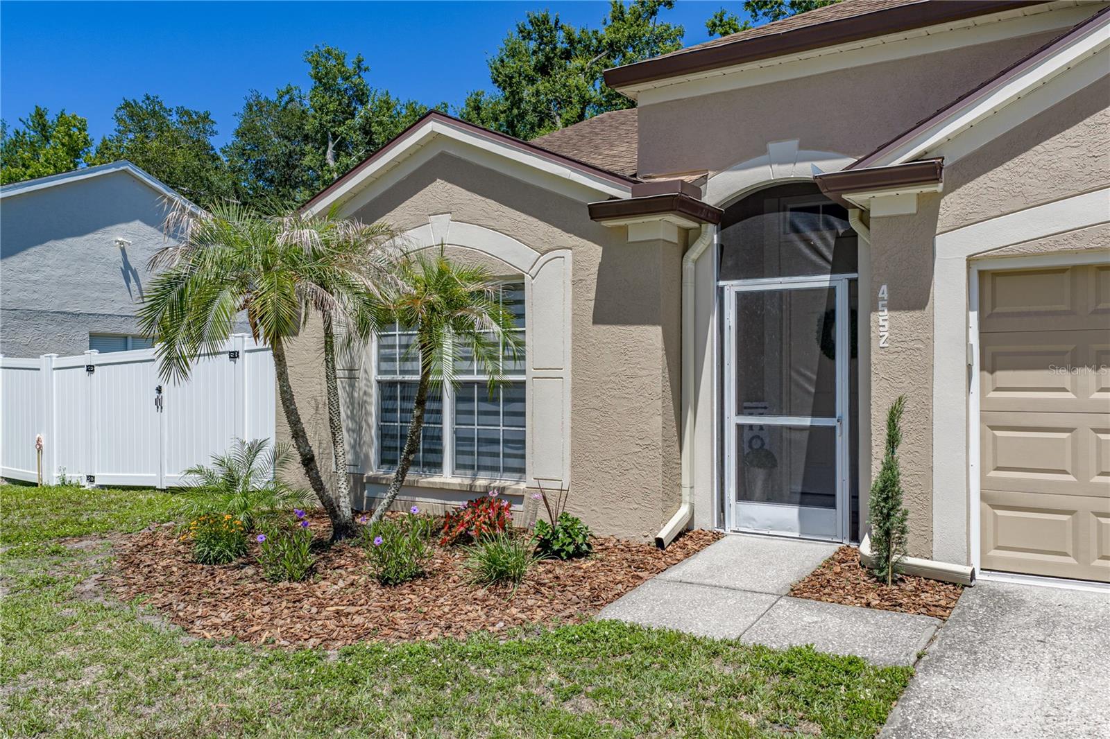 4552 STEEL DUST LANE