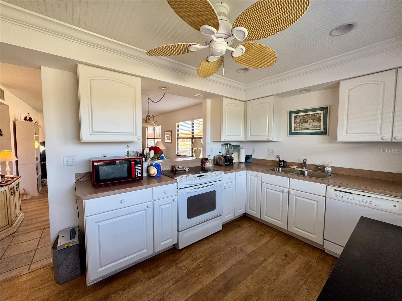 PALMA SOLA HARBOUR SEC 3 - Residential