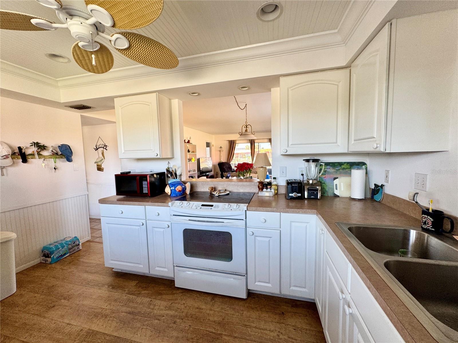 PALMA SOLA HARBOUR SEC 3 - Residential