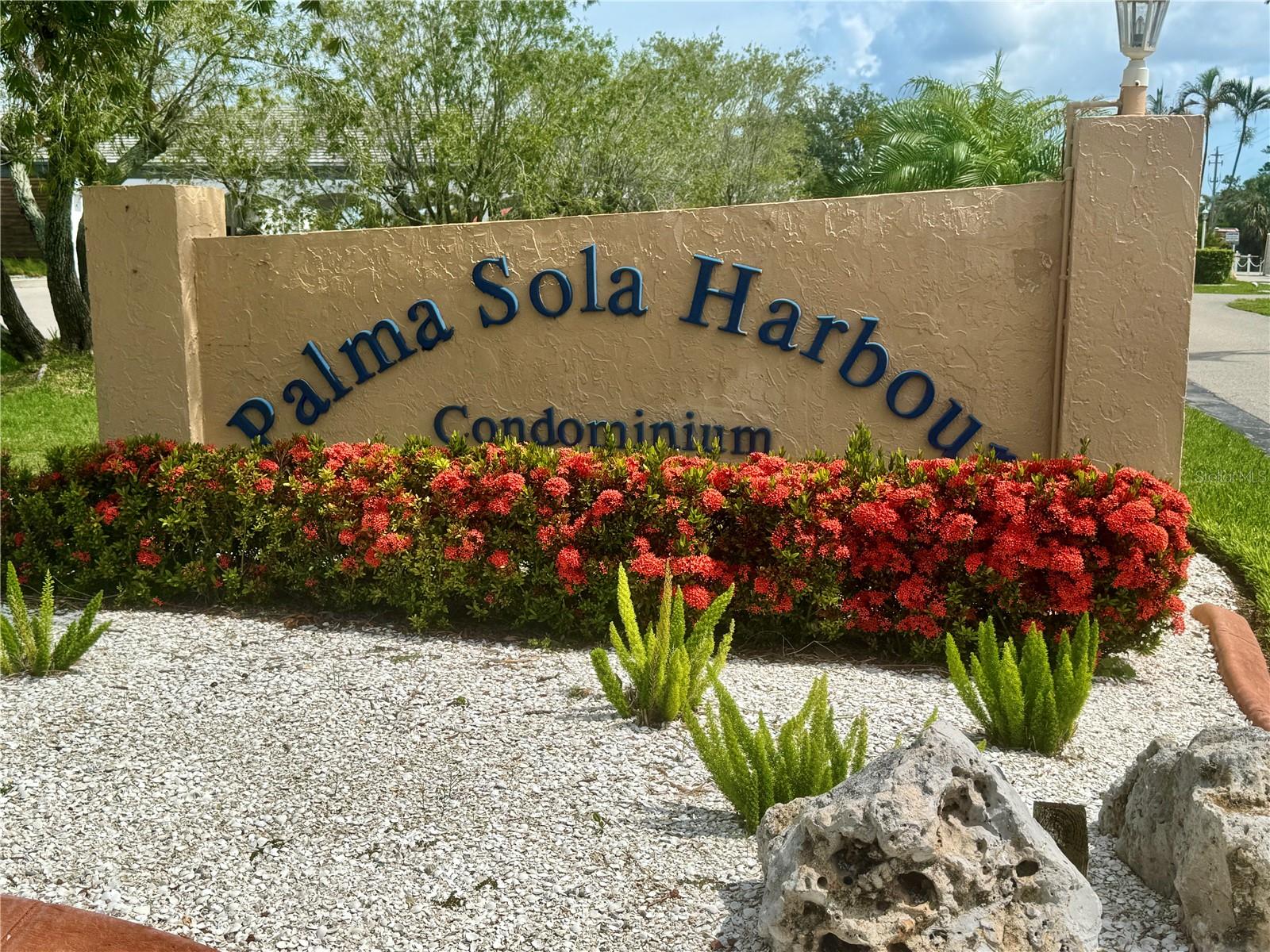 PALMA SOLA HARBOUR SEC 3 - Residential