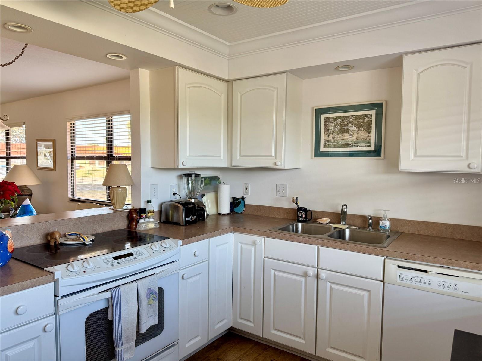 PALMA SOLA HARBOUR SEC 3 - Residential