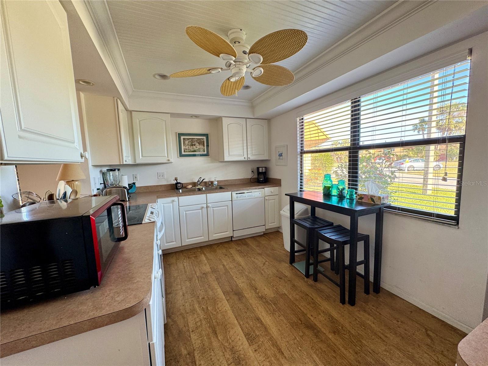 PALMA SOLA HARBOUR SEC 3 - Residential