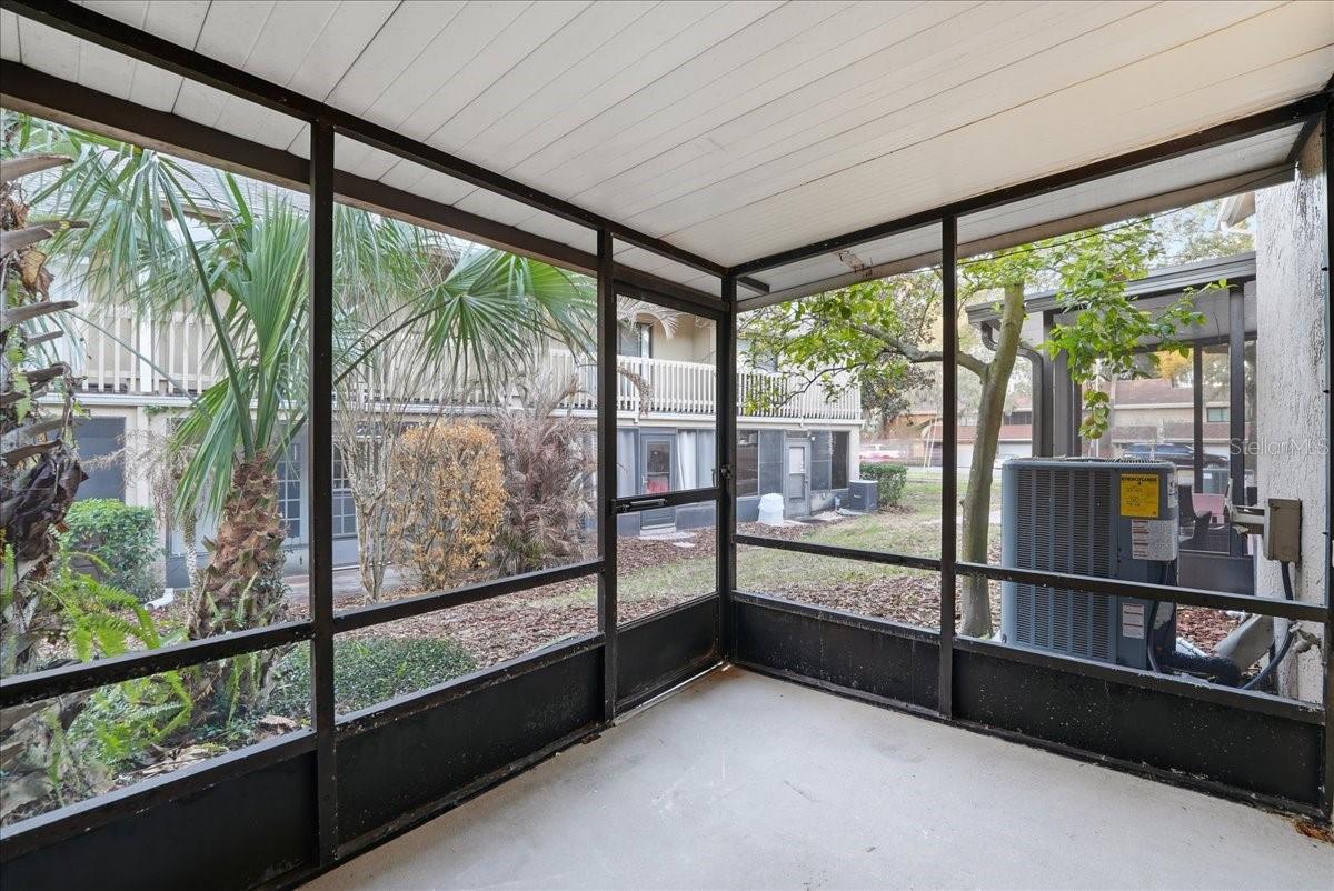 SANDALWOOD CREEK CONDO PH 01 - Residential Lease