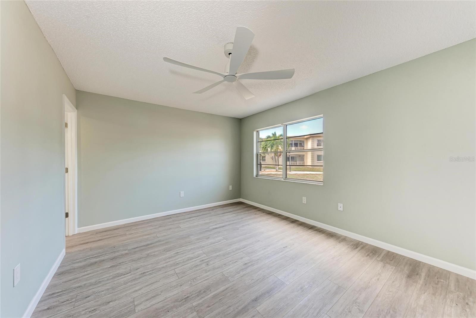 SHELL POINT UNIT IV - Residential