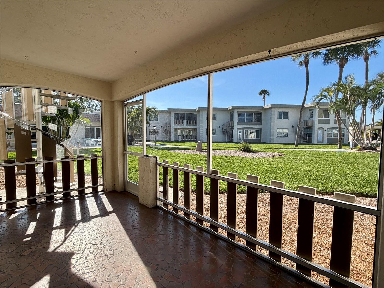 SHELL POINT UNIT IV - Residential