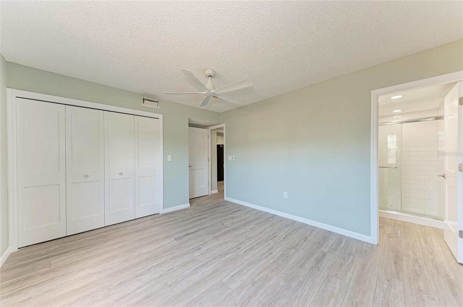 SHELL POINT UNIT IV - Residential