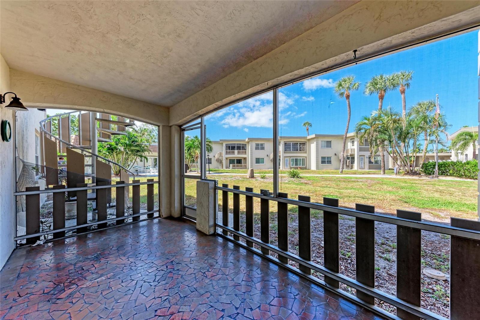 SHELL POINT UNIT IV - Residential