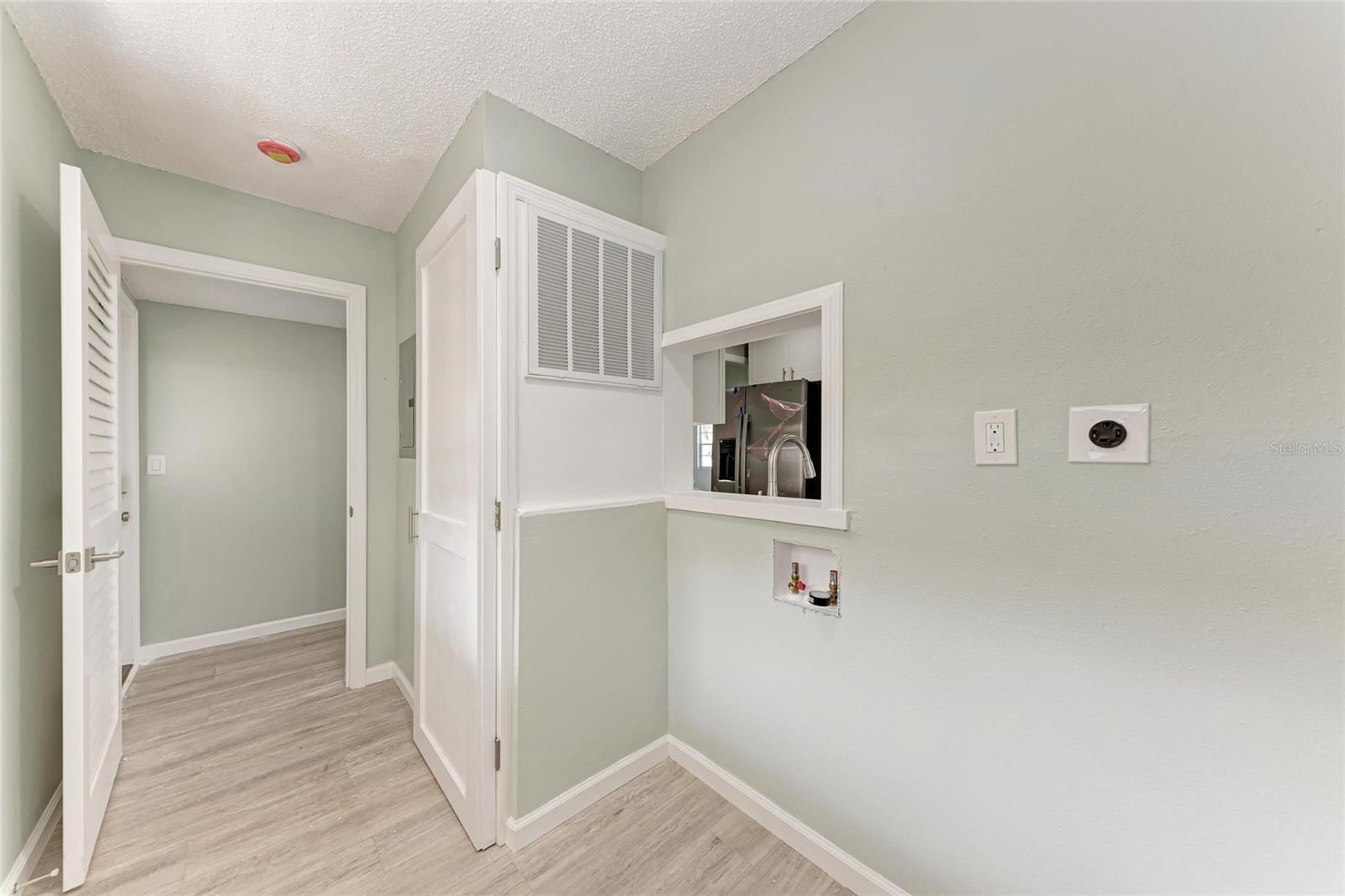 SHELL POINT UNIT IV - Residential