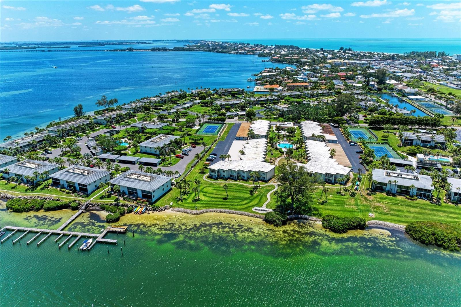 SHELL POINT UNIT IV - Residential